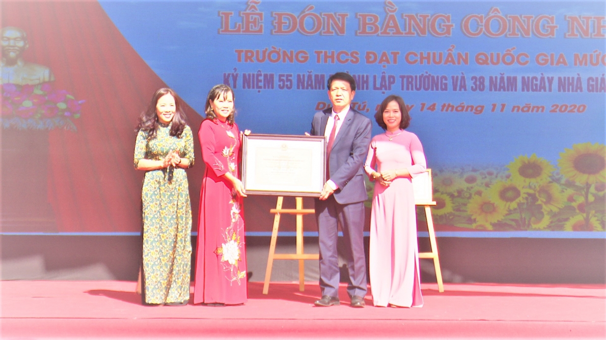 Đón nhận bằng trường chuản Quốc gia  mức độ 2