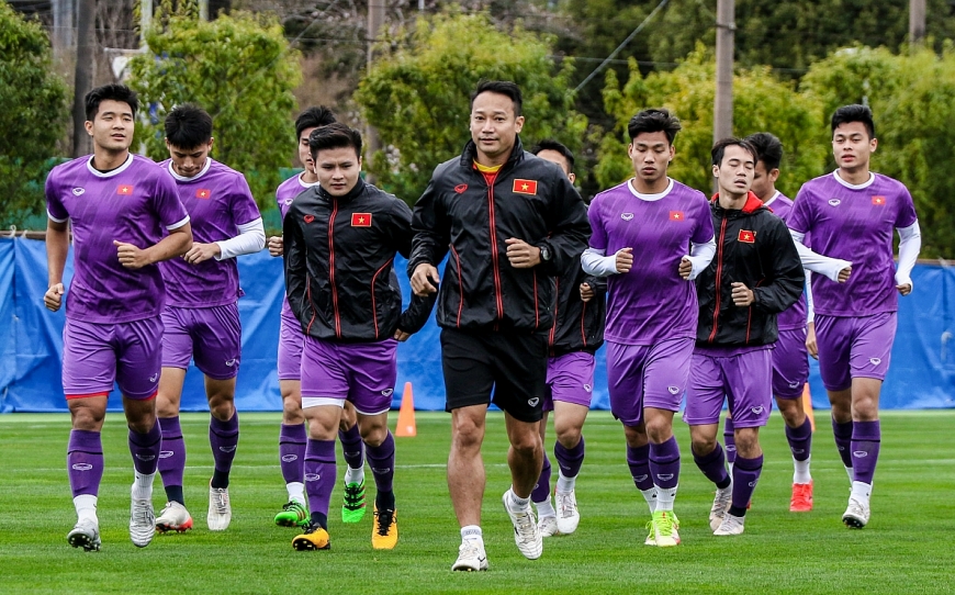 Thầy Park cùng học trò bóc băng ghi hình, quyết tâm giành điểm trước Nhật Bản