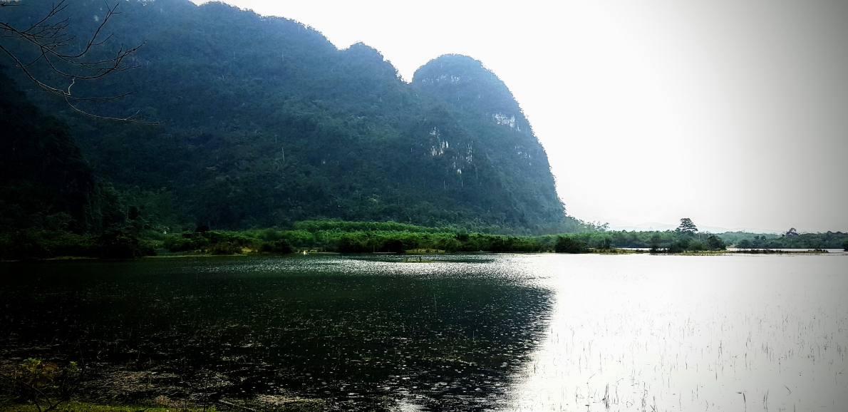 Ngày xuân thưởng ngoạn cảnh đẹp tuyệt sắc trên “đảo đầu lâu”