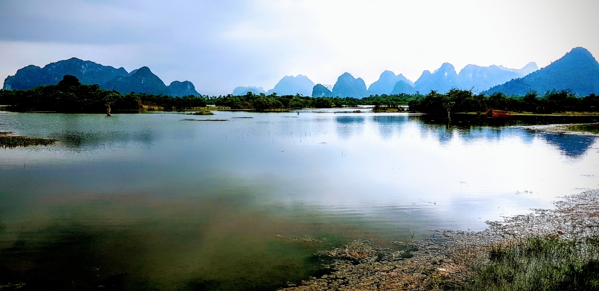 Ngày xuân thưởng ngoạn cảnh đẹp tuyệt sắc trên “đảo đầu lâu”