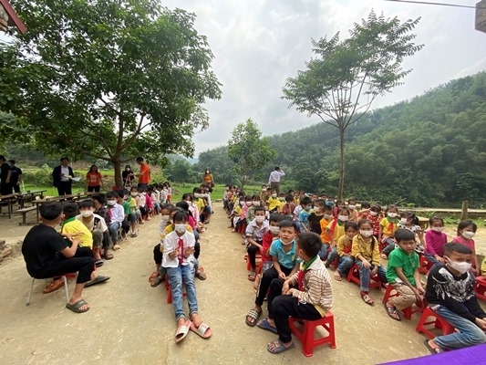 Ngày vui ở bản Giá