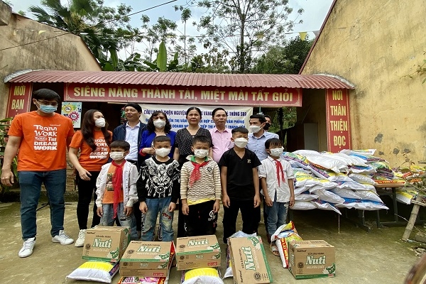 Ngày vui ở bản Giá