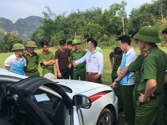 Thầy dạy lái xe ô tô  “bén duyên” với nhiều “ngôi sao” nổi tiếng