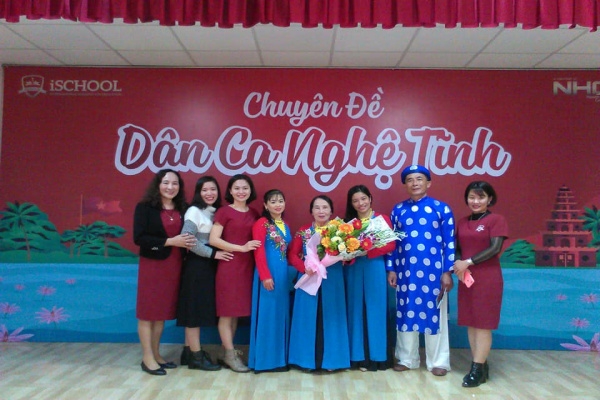 Nghệ nhân Đặng Thị Minh Nguyệt cả một đời nặng nghĩa ân tình với ví, giặm Nghệ Tĩnh