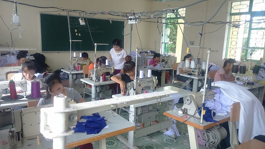 Hiệu quả từ việc học văn hoá, kết hợp với học nghề đối với học sinh sau tốt nghiệp Trung học cơ sở.