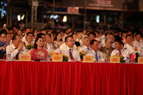 Thủ tướng Chính phủ Phạm Minh Chính tham dự Lễ kỷ niệm 65 năm Ngày Bác Hồ về thăm Hà Tĩnh và 15 năm thành lập thành phố Hà Tĩnh