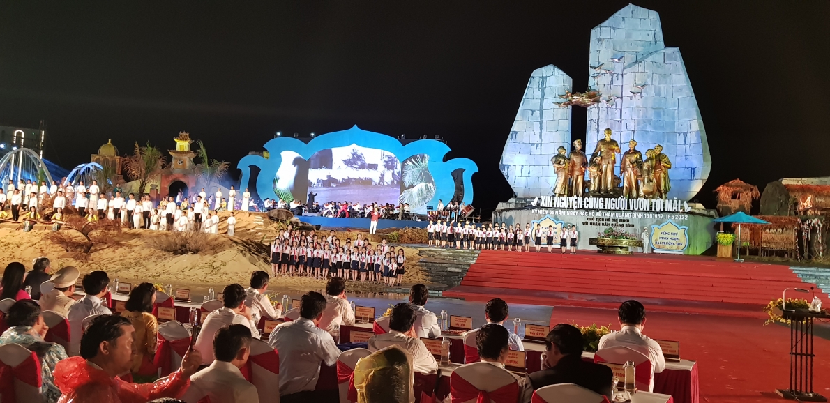 Chủ tịch nước dự Lễ kỷ niệm 65 năm Ngày Bác Hồ về thăm Quảng Bình