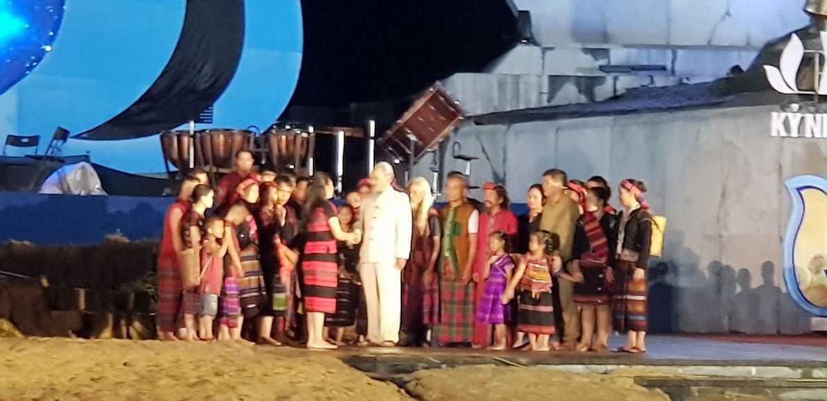 Chủ tịch nước dự Lễ kỷ niệm 65 năm Ngày Bác Hồ về thăm Quảng Bình