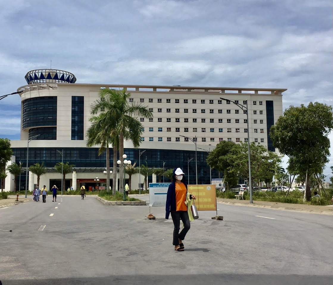 Bệnh viện Ung bướu Thanh Hóa phải thay đổi phác đồ điều trị bất đắc dĩ (Bài 2)