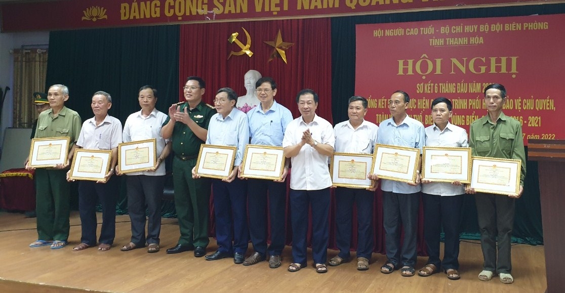 Sơ kết 6 tháng đầu năm và tổng kết 5 năm chương trình phối hợp giữa Hội NCT và Bộ đội Biên phòng gia đoạn 2016- 2021