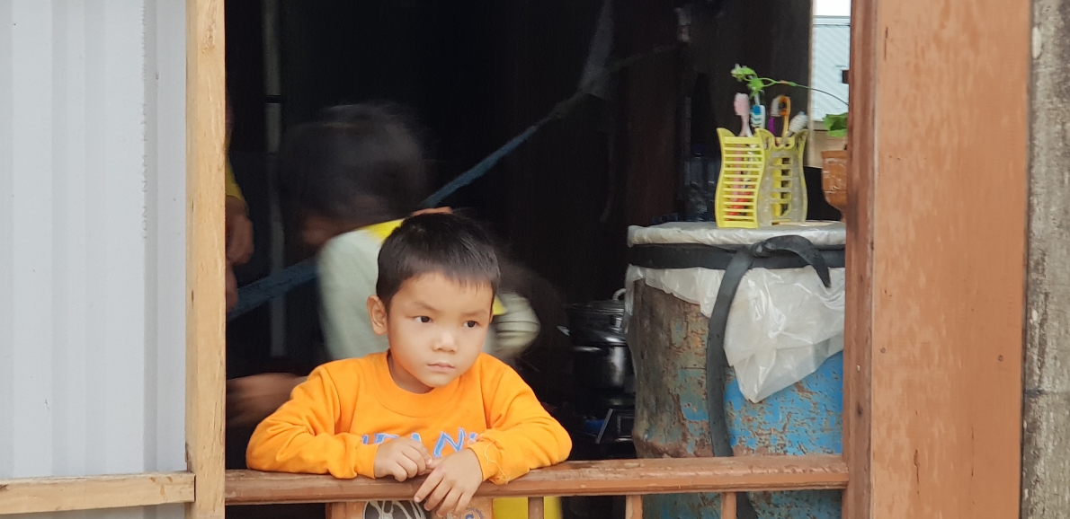 Cận cảnh vùng rốn lũ Tân Hóa