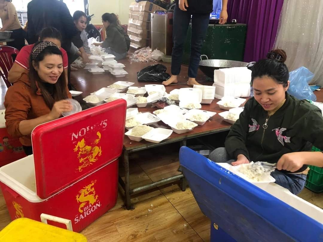 Cận cảnh vùng rốn lũ Tân Hóa