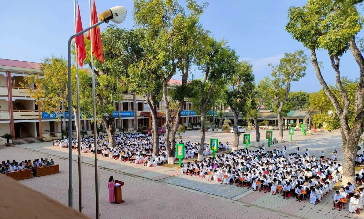 Trường THPT Nông Cống 3 (Thanh Hóa): Đẩy mạnh phong trào thi đua “Đổi mới sáng tạo trong quản lý, giảng dạy và học tập”