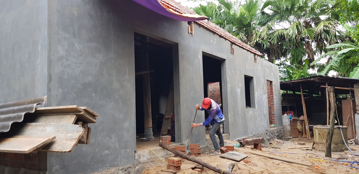 Quảng Bình: Dân bức xúc vì phát tiền cứu trợ lũ lụt không đúng đối tượng