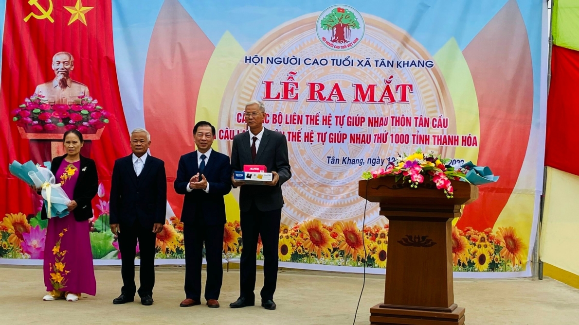 Thanh Hoá “cán mốc” 1000 CLB liên thế hệ tự giúp nhau