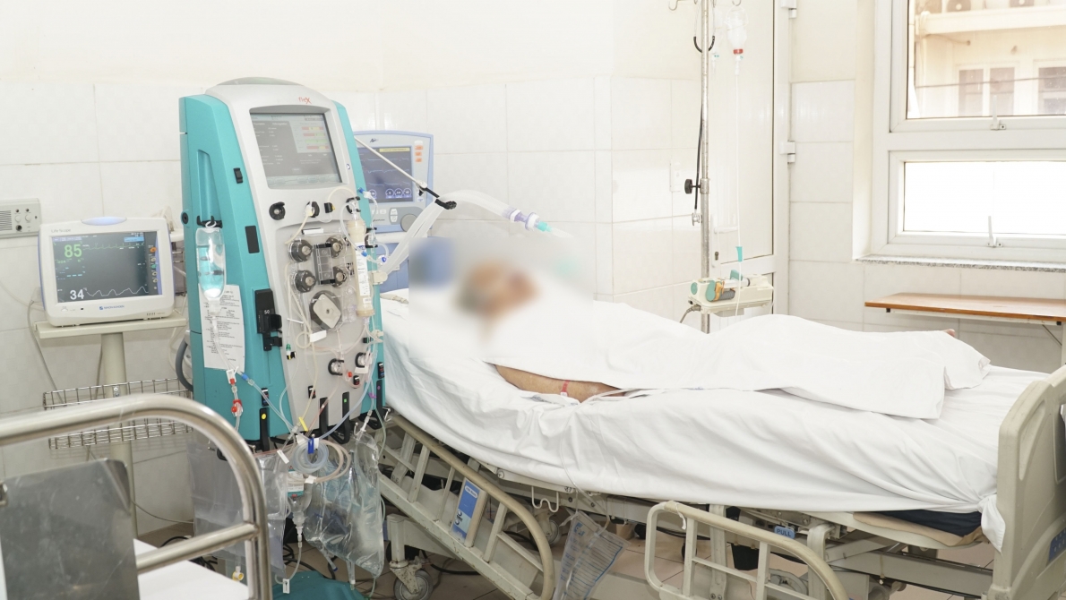 Bác sĩ hướng dẫn phòng ngừa hít sặc ở người cao tuổi