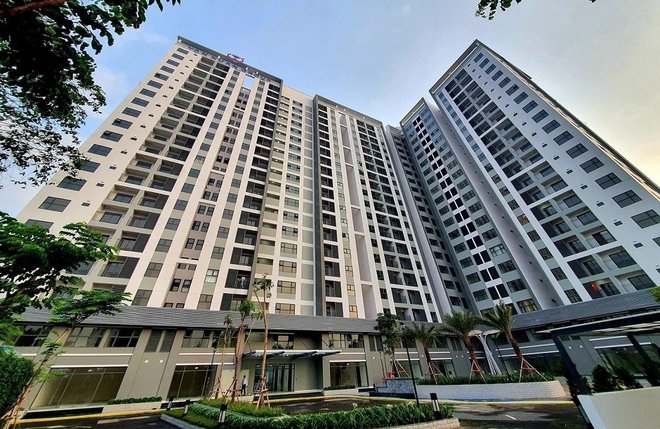 Vạn Xuân Group bàn giao sổ hồng đợt đầu cho cư dân Happy One - Phú Hòa