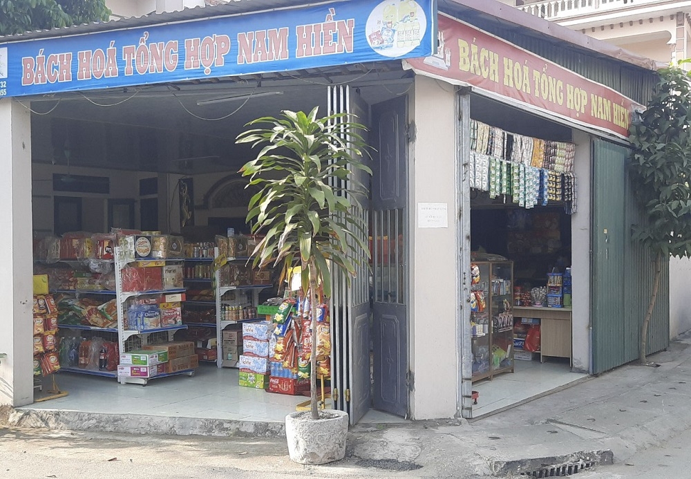 Xuân này con không về….
