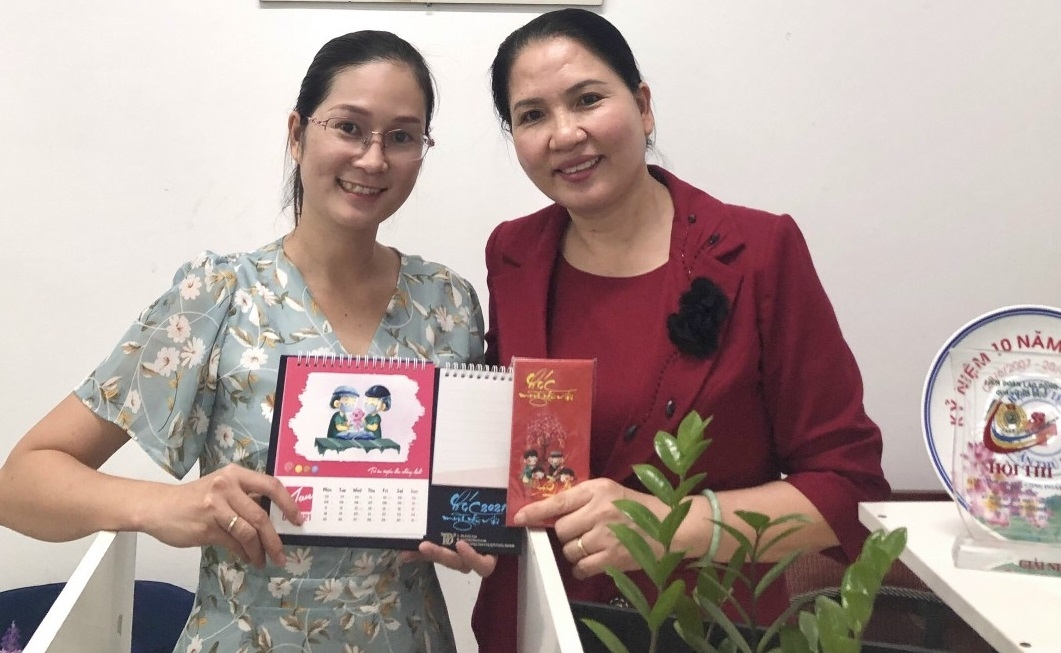 Trao tặng quà Tết: “Xuân yêu thương - Đồng hành cùng người bệnh”