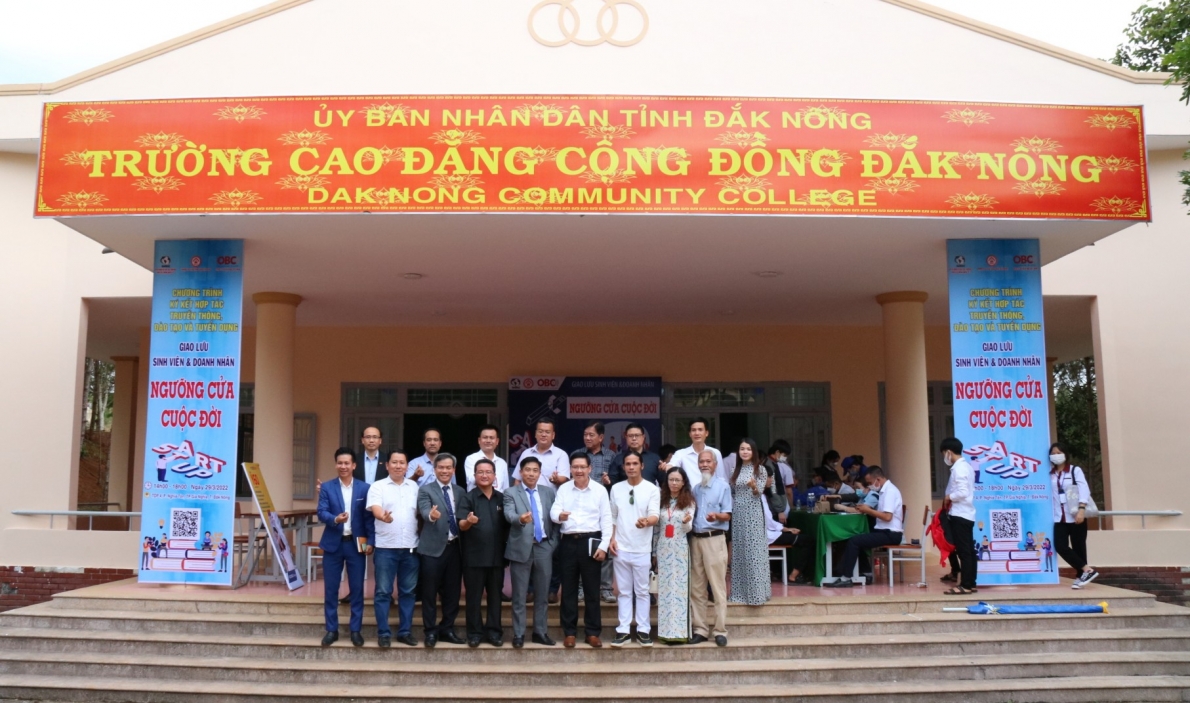 Trường cao đẳng cộng đồng Đắk Nông ký kết hợp tác truyền thông, đào tạo và tuyển dụng