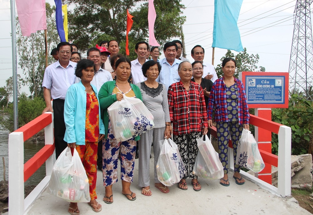 Chương trình xây cầu Đồng Hương nối nhịp quê hương