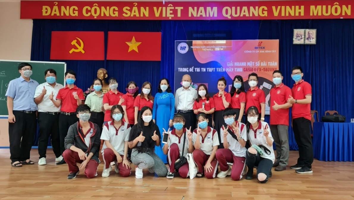 Hơn 600 học sinh tham dự chuyên đề “Sử dụng máy tính cầm tay giải nhanh một số bài toán trong đề thi tốt nghiệp THPT”