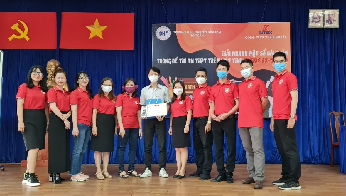 Hơn 600 học sinh tham dự chuyên đề “Sử dụng máy tính cầm tay giải nhanh một số bài toán trong đề thi tốt nghiệp THPT”