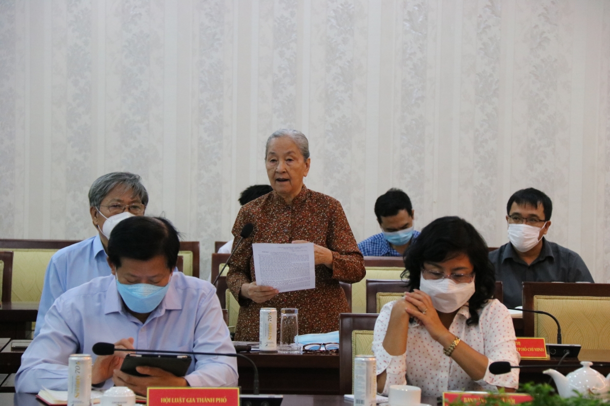 Đoàn Đại biểu Quốc hội TP Hồ Chí Minh tiếp xúc cử tri NCT