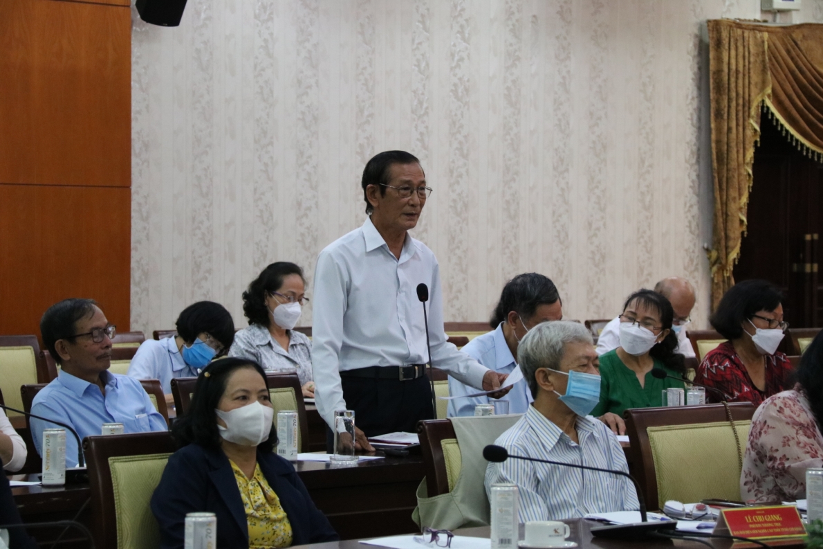 Đoàn Đại biểu Quốc hội TP Hồ Chí Minh tiếp xúc cử tri NCT