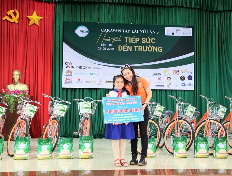 Đong đầy cảm xúc tại Chương trình Caravan “Hành trình tiếp sức đến trường 2022”