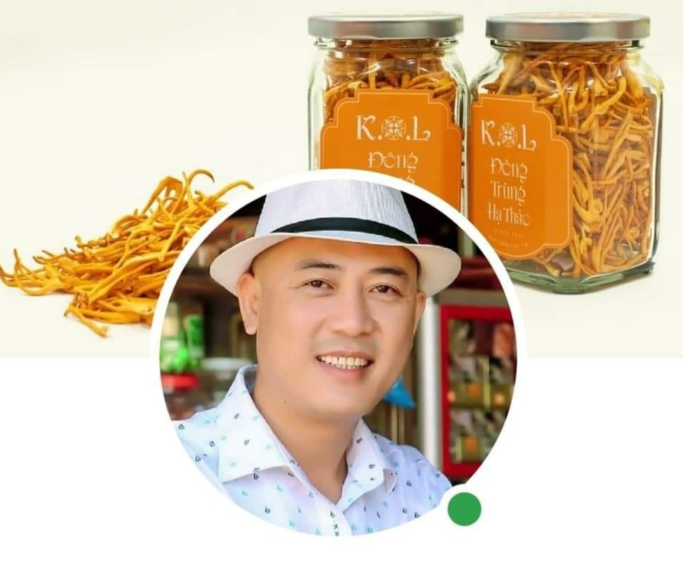 Trao tặng 2.000 hộp đông trùng hạ thảo tươi đến NCT trên địa bàn TP Hồ Chí Minh