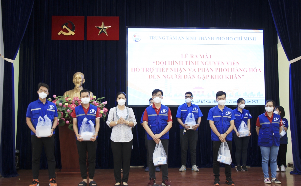 TP Hồ Chí Minh: 700 thành viêm tham gia “Đội Shipper tình nguyện hỗ trợ người dân gặp khó khăn do ảnh hưởng của dịch Covid-19”