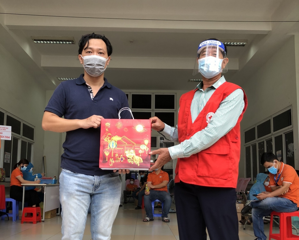 Quận 7, TP Hồ Chí Minh: Những Giọt máu vàng mùa covid-19