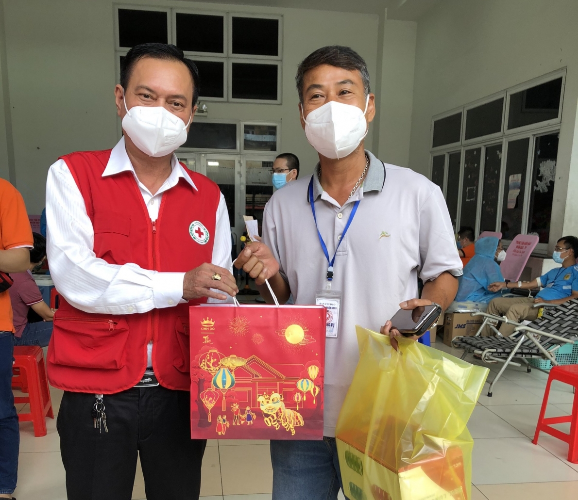 Quận 7, TP Hồ Chí Minh: Những Giọt máu vàng mùa covid-19