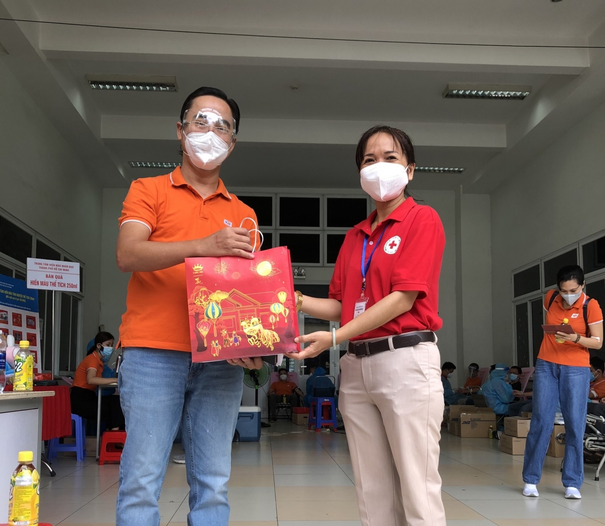 Quận 7, TP Hồ Chí Minh: Những Giọt máu vàng mùa covid-19