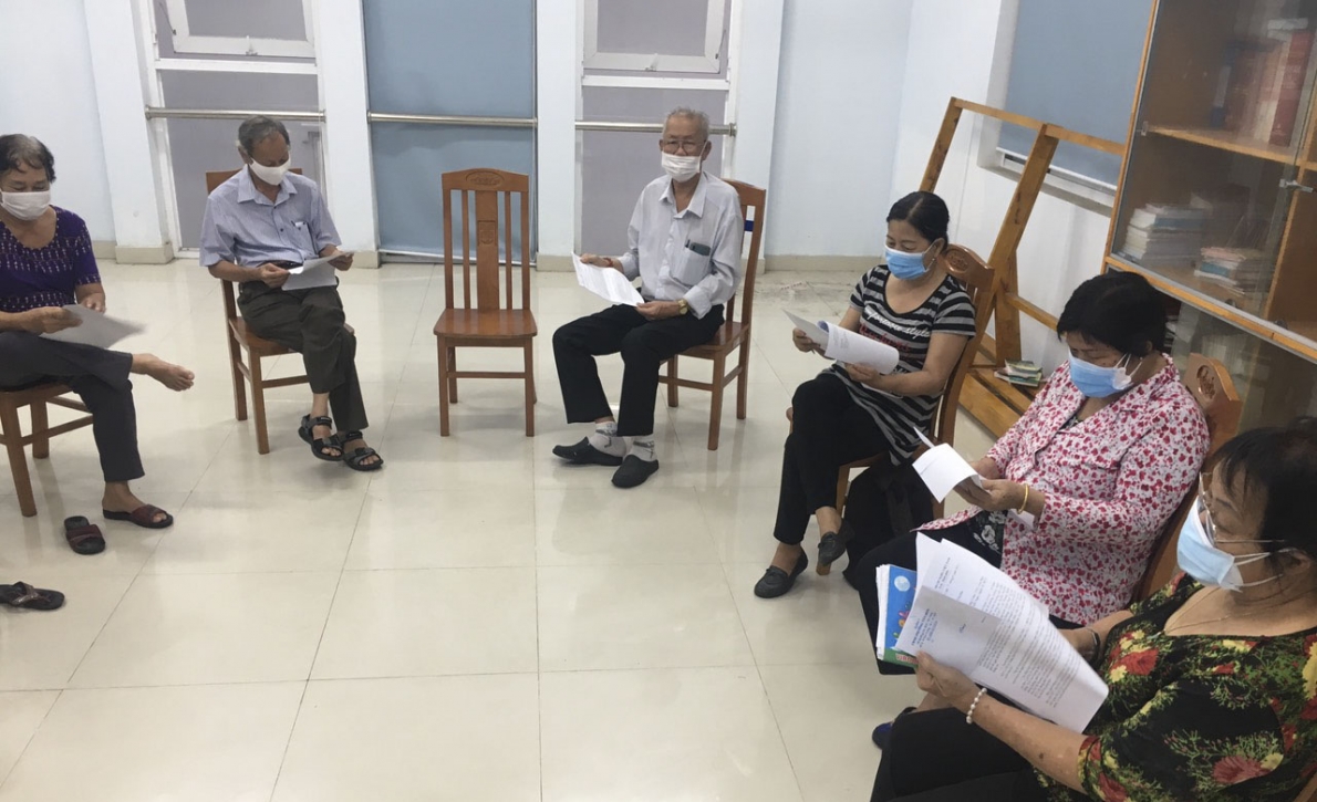 Quận 7, TP Hồ Chí Minh: Thăm mừng thọ các cụ nhân ngày Quốc tế Người cao tuổi