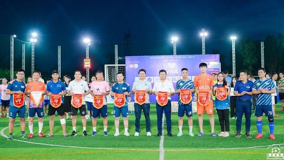 “Trên sân hết mình- ngoài sân chân tình” tại CEO FC lần thứ 10