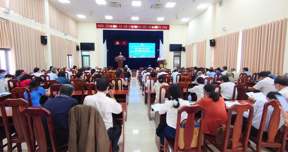 Tập huấn một số nội dung cơ bản về câu lạc bộ Liên thế hệ tự giúp nhau