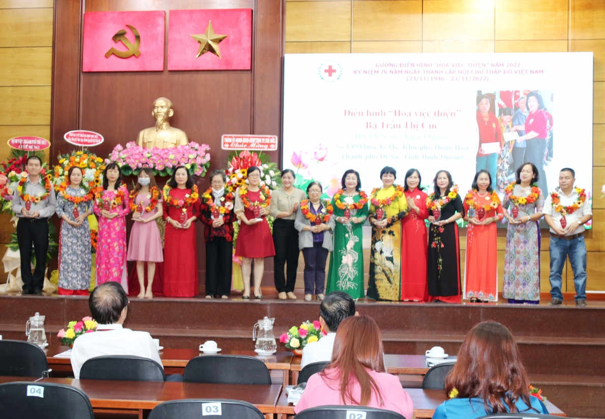 TP. Thủ Đức, TP. Hồ Chí Minh: Tuyên dương 81 “Hoa việc Thiện” năm 2022
