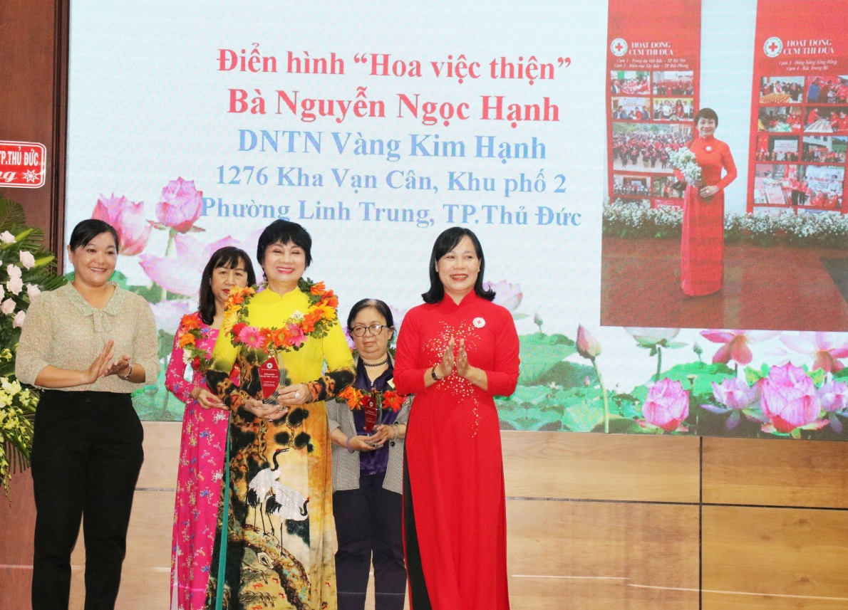 TP. Thủ Đức, TP. Hồ Chí Minh: Tuyên dương 81 “Hoa việc Thiện” năm 2022