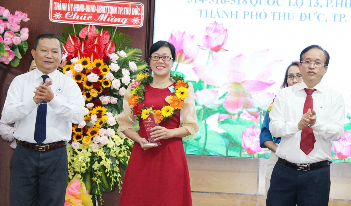 TP. Thủ Đức, TP. Hồ Chí Minh: Tuyên dương 81 “Hoa việc Thiện” năm 2022