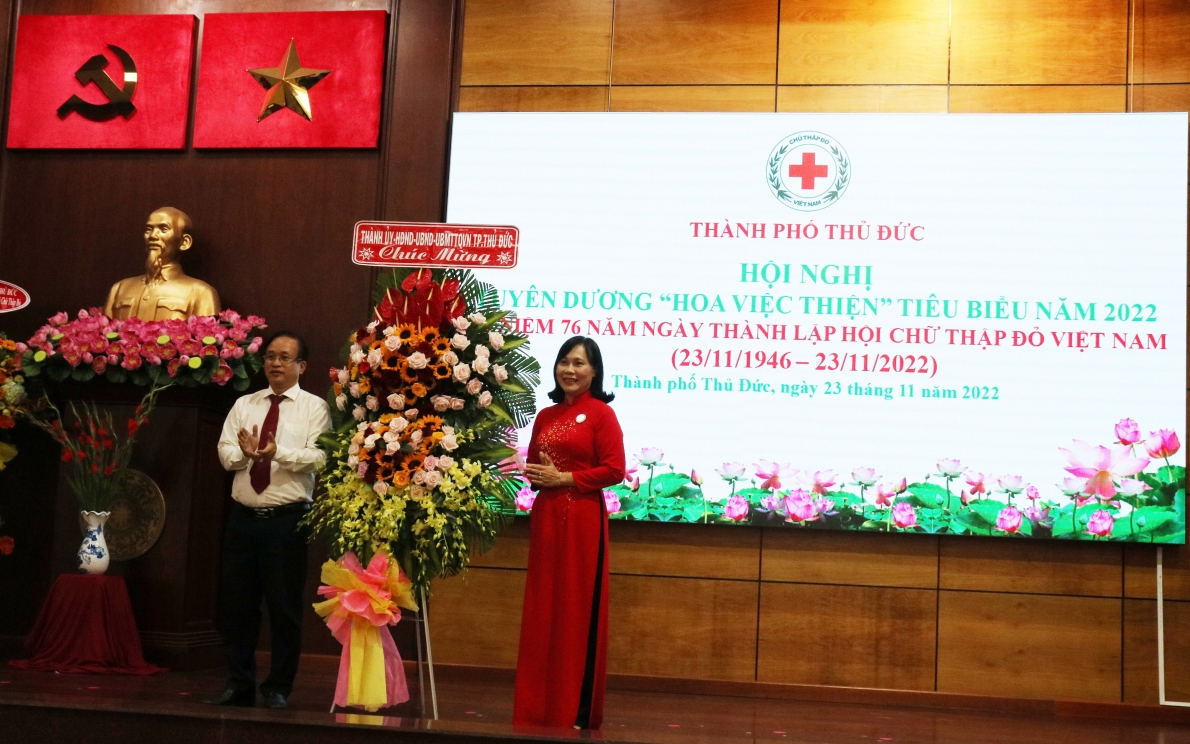 TP. Thủ Đức, TP. Hồ Chí Minh: Tuyên dương 81 “Hoa việc Thiện” năm 2022