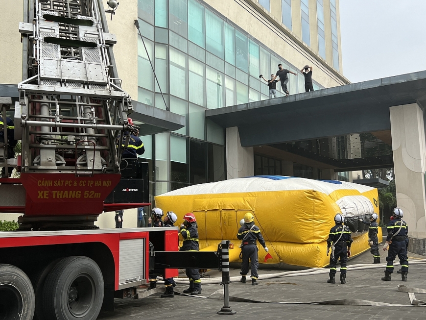 Diễn tập PCCC và cứu nạn tại khách sạn có khách quốc tế lưu trú dịp SEA Games 31