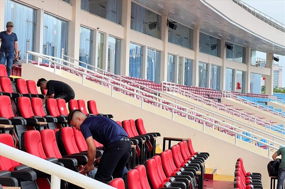 Hình ảnh cỏ sân Mỹ Đình trước trận chung kết bóng đá nam SEA Games 31