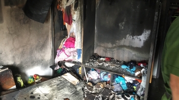 Hà Nội: Giải cứu nam sinh 16 tuổi mắc kẹt trong vụ cháy trên tầng 20