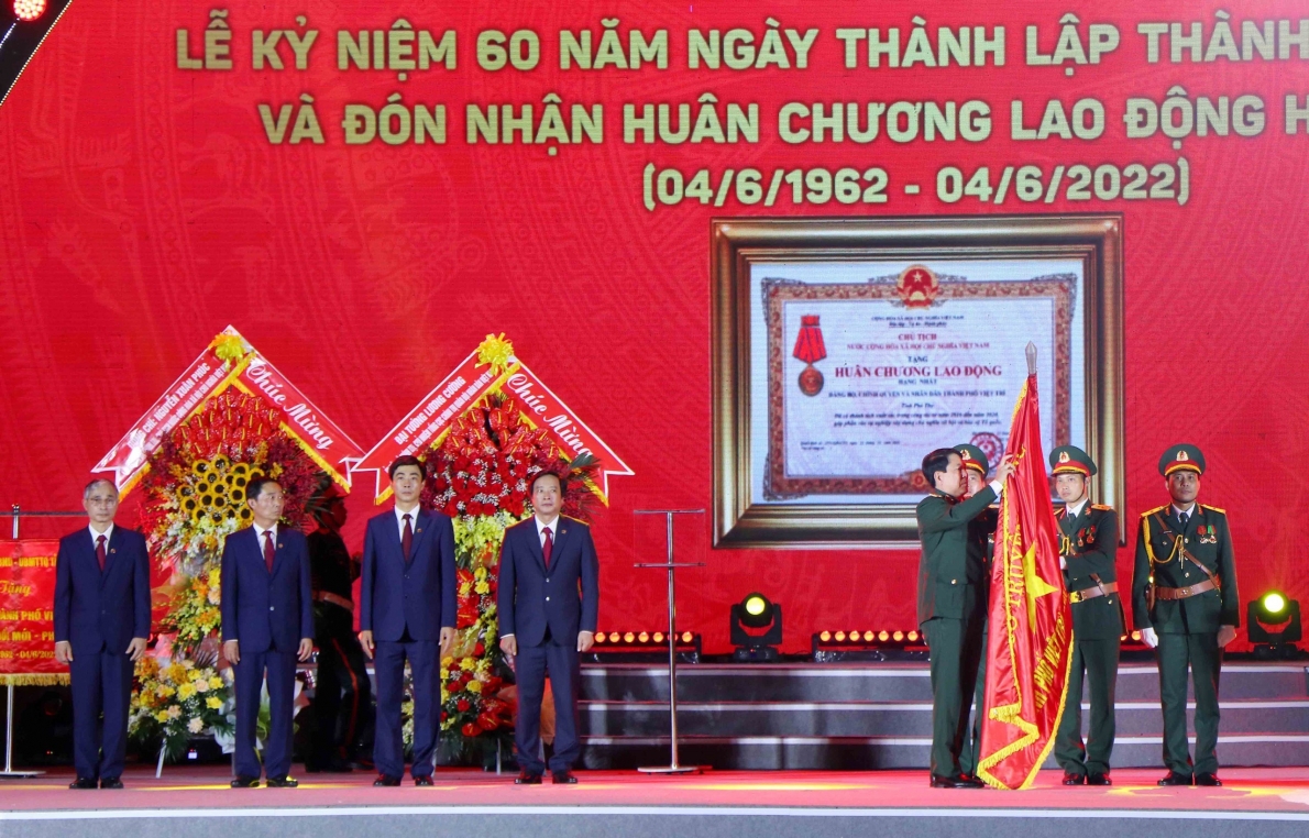 TP Việt Trì tỉnh Phú Thọ: Kỷ niệm 60 năm thành lập và đón nhận Huân chương Lao động hạng Nhất