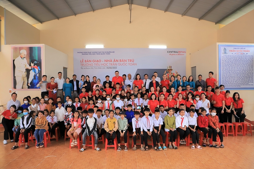 Tỉnh Đắk Lắk: Tặng nhà ăn bán trú hơn 570 triệu đồng cho học sinh dân tộc thiểu số