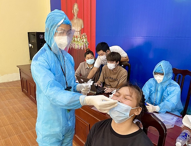 Huyện Thạch Thất, Hà Nội: Tổ chức xét nghiệm Covid-19 diện rộng cho người dân