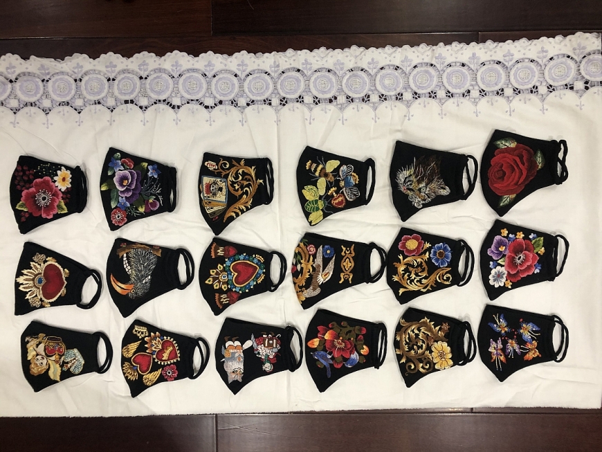 Những chiếc khẩu trang hanmade tỉ mỉ và độc đáo