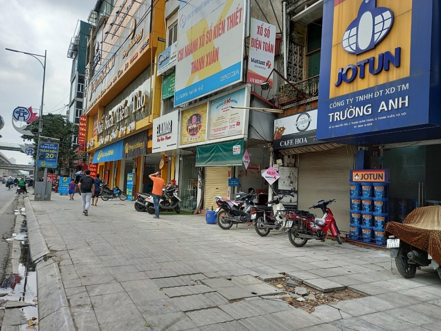 "Vòng đời" không tưởng của vỉa hè lát đá độ bền 70 năm tại Hà Nội